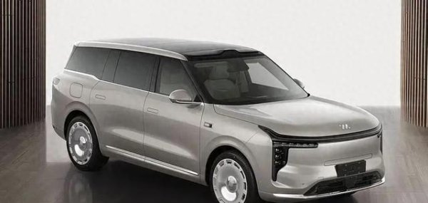 象泰配资 智己LS9曝光 配增程动力或在广州车展前后上市